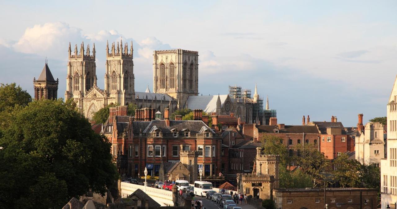 The Clifford Gathering York - Sleeps Up To 10 Eksteriør bilde