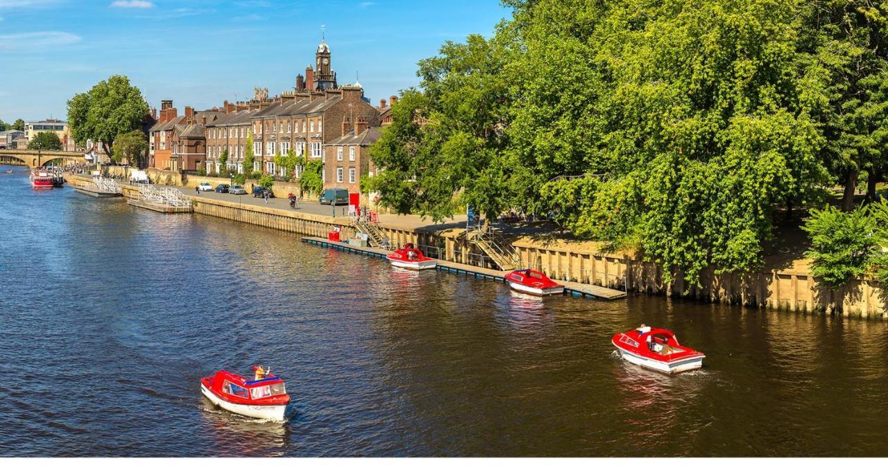 The Clifford Gathering York - Sleeps Up To 10 Eksteriør bilde